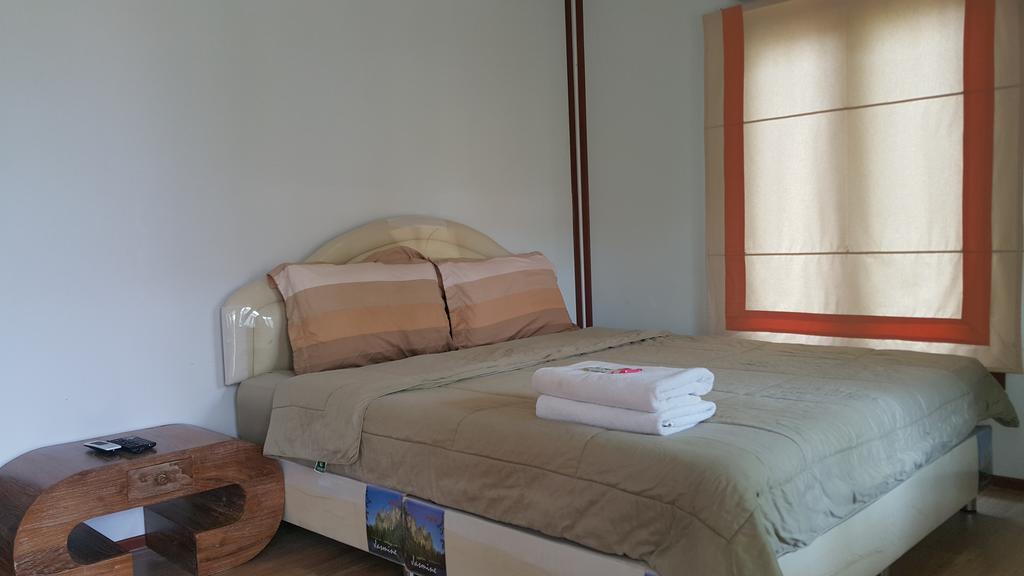 Oyo 75402 Villa Rayonghouse Ban Nong Sai Yong Exteriör bild